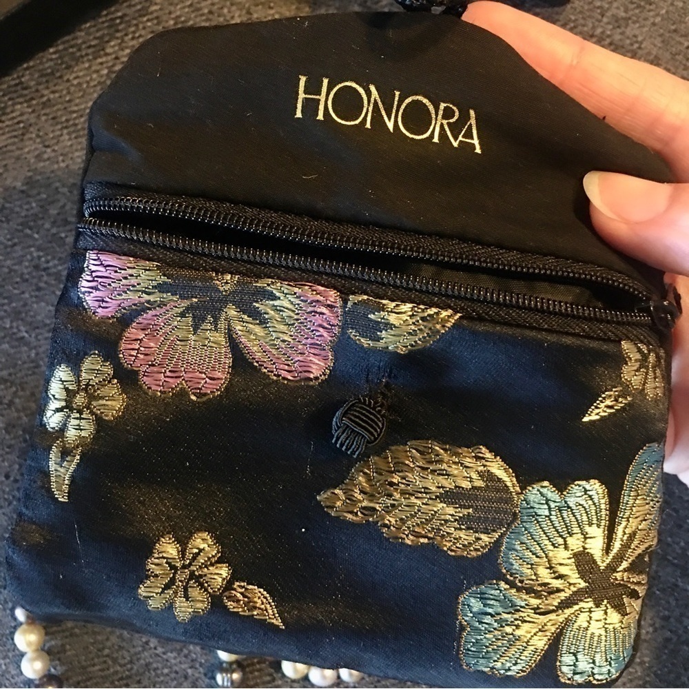Honora Pearl Bracelets (Set/2) with Jewelry Bag + Gift Box - Picture 6 of 7